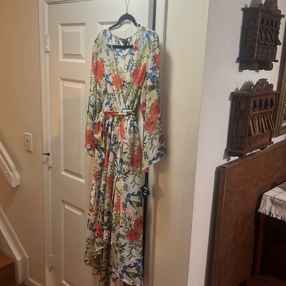 NWT Kate and Lily Off the Shoulders Maxi Dress